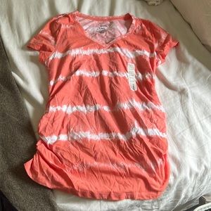 Kohl’s Coral Dye Maternity V- neck Tee